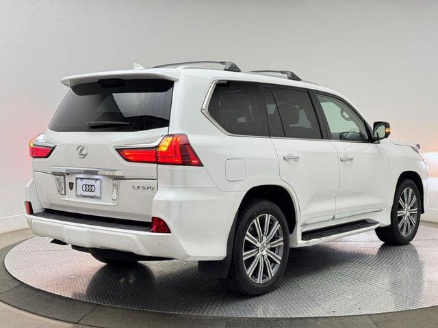 Photo of 2017 Starfire Pearl Lexus LX 570