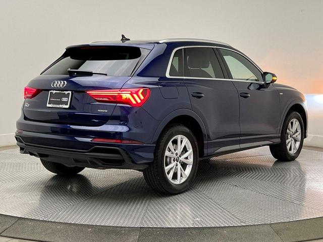 Photo of 2025 Blue Metallic Audi Q3