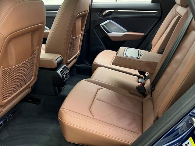 Photo of 2025 Blue Metallic Audi Q3