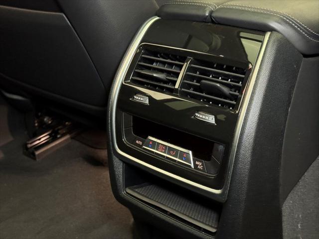 Photo of 2023 Black BMW X7