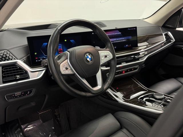 Photo of 2023 Black BMW X7