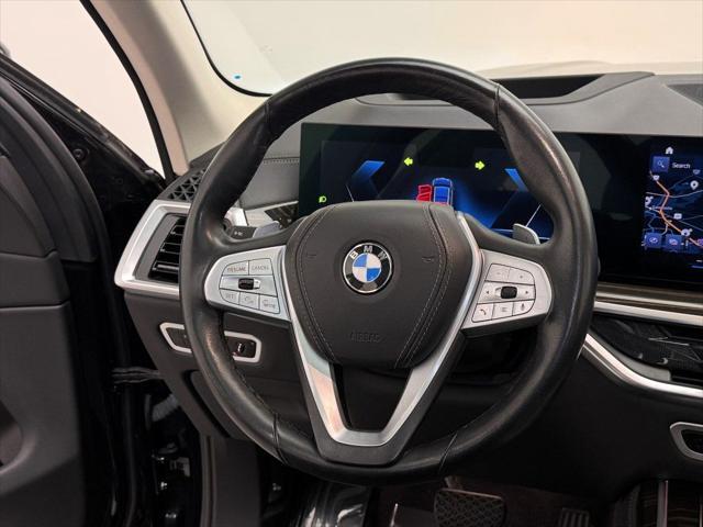 Photo of 2023 Black BMW X7