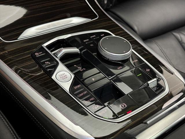 Photo of 2023 Black BMW X7