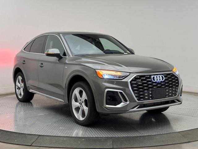 Photo of 2025 Gray Metallic Audi Q5