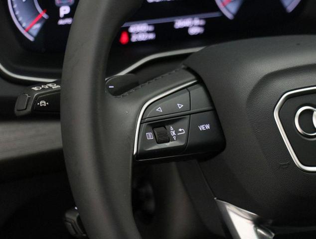 Photo of 2025 Florett Silver Metallic Audi Q5