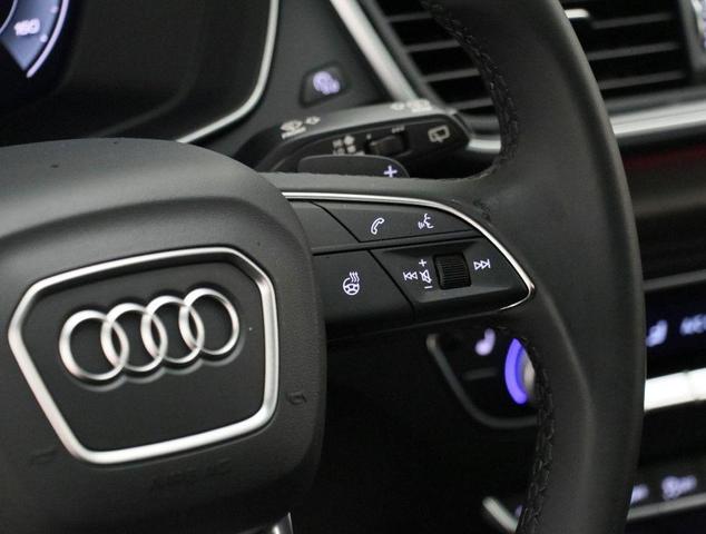 Photo of 2025 Florett Silver Metallic Audi Q5