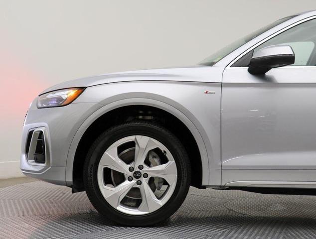 Photo of 2025 Florett Silver Metallic Audi Q5