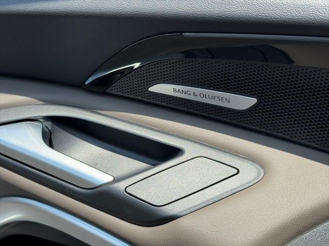 Photo of 2025 District Green Metallic Audi Q5