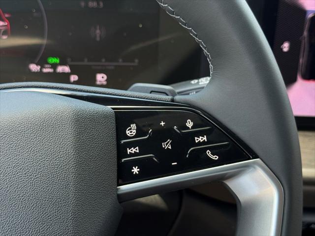 Photo of 2025 District Green Metallic Audi Q5