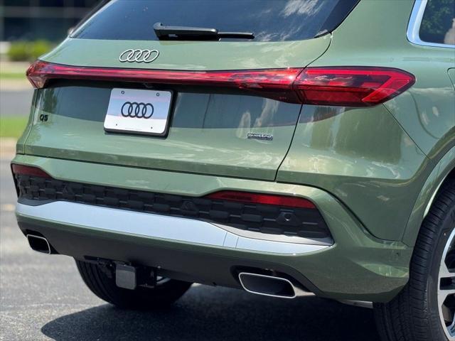 Photo of 2025 District Green Metallic Audi Q5