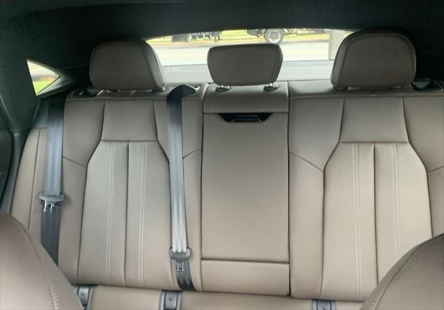 Photo of 2025 Manhattan Gray Metallic Audi Q6 e-tron