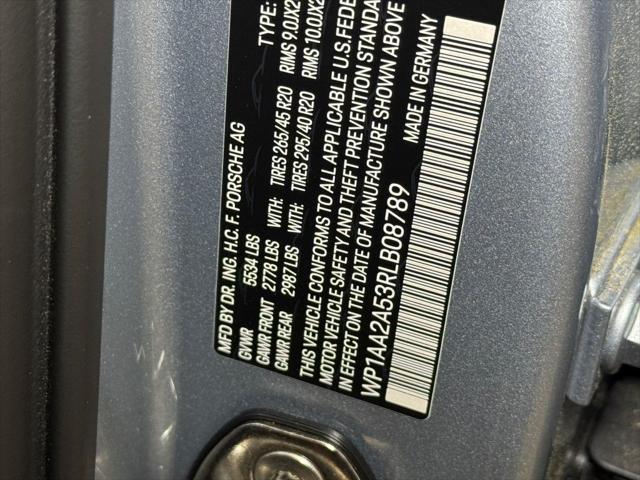 Photo of 2024 Dolomite Silver Metallic Porsche Macan