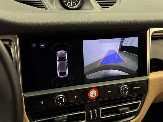 Photo of 2024 Dolomite Silver Metallic Porsche Macan