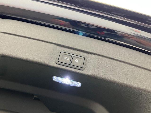 Photo of 2025 Firmament Blue Metallic Audi A5
