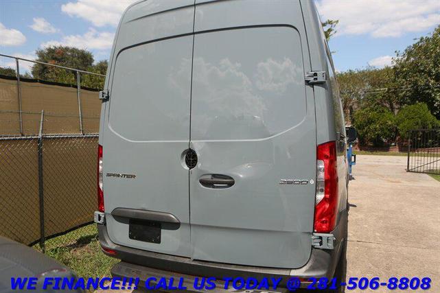 Photo of 2023 Blue Grey Mercedes-Benz Sprinter 2500
