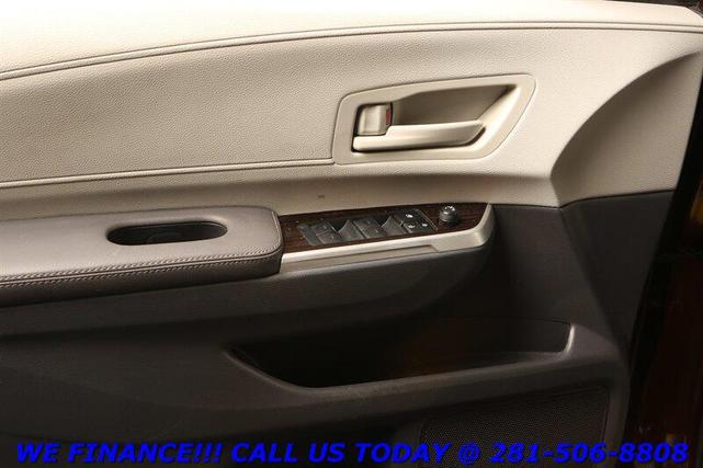 Photo of 2024 Sunset Bronze Mica Toyota Sienna