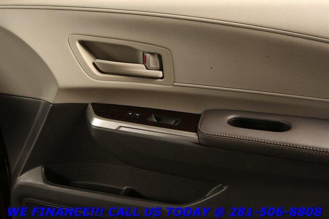 Photo of 2024 Sunset Bronze Mica Toyota Sienna