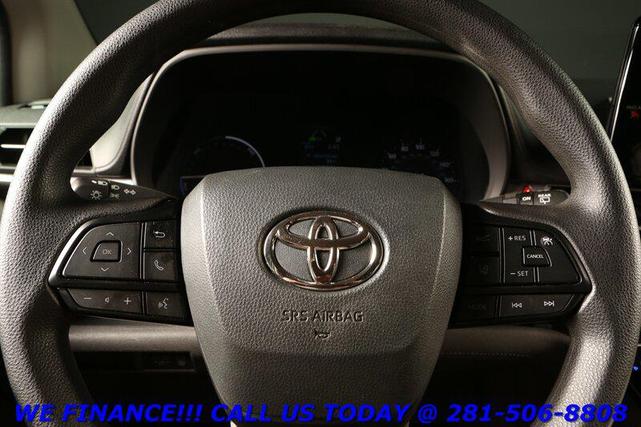 Photo of 2024 Sunset Bronze Mica Toyota Sienna