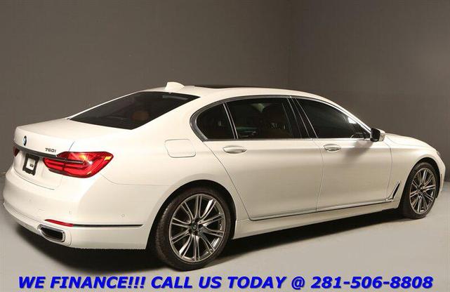 Photo of 2016 Mineral White Metallic BMW 750