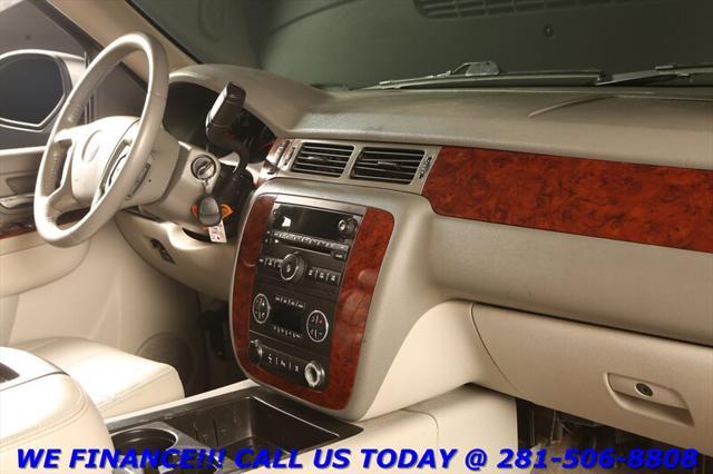 Photo of 2011 Sheer Silver Metallic Chevrolet Tahoe