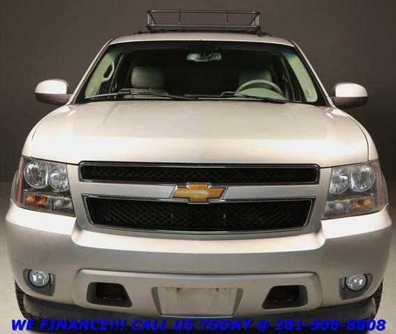Photo of 2011 Sheer Silver Metallic Chevrolet Tahoe