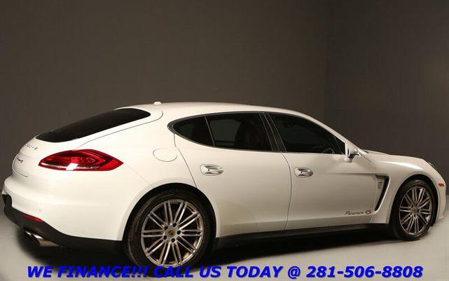 Photo of 2015 White Porsche Panamera