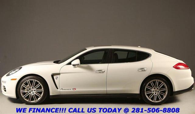 Photo of 2015 White Porsche Panamera