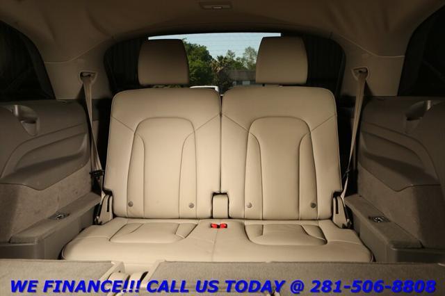 Photo of 2012 Ice Silver Metallic Audi Q7