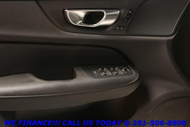 Photo of 2025 Bright Dusk Metallic Volvo S60