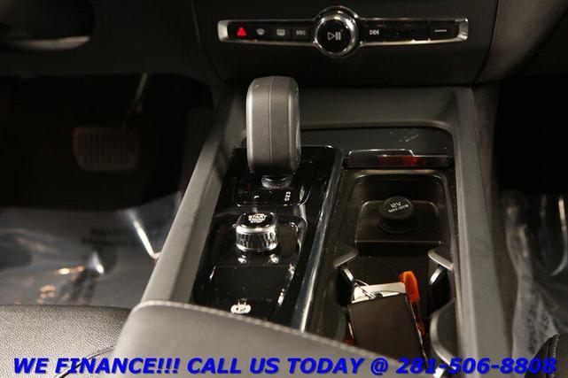 Photo of 2025 Bright Dusk Metallic Volvo S60