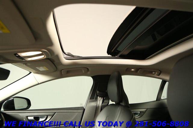 Photo of 2025 Bright Dusk Metallic Volvo S60