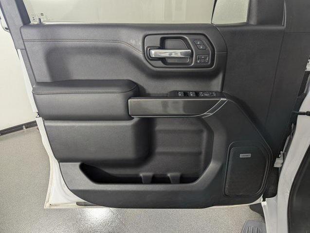 Photo of 2019 White GMC Sierra 1500