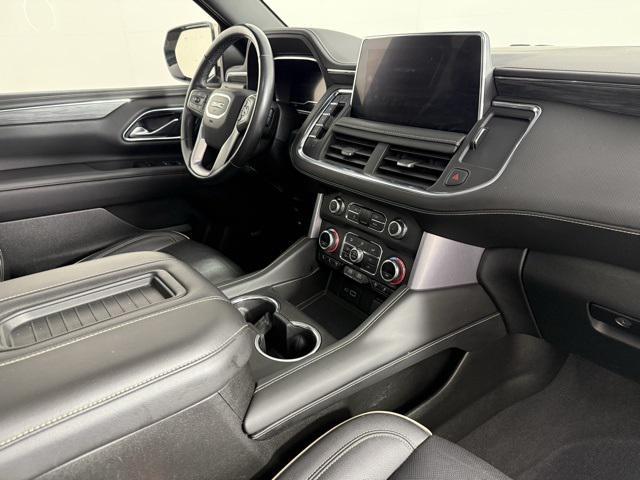 Photo of 2022 Pearl Beige Metallic GMC Yukon XL