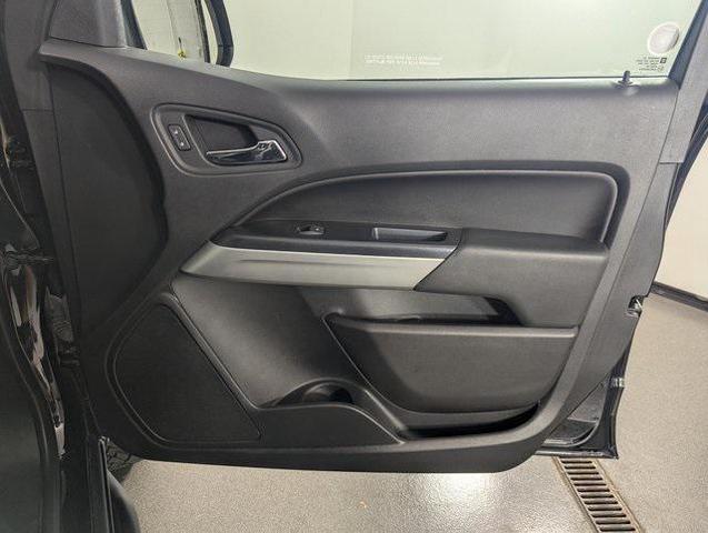 Photo of 2021 Black Chevrolet Colorado