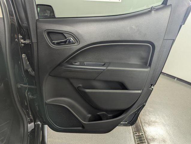 Photo of 2021 Black Chevrolet Colorado