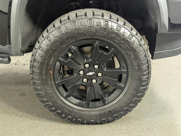 Photo of 2021 Black Chevrolet Colorado