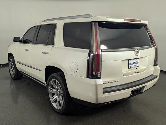 Photo of 2015 White Diamond Tricoat Cadillac Escalade