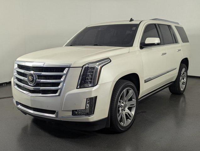 Photo of 2015 White Diamond Tricoat Cadillac Escalade