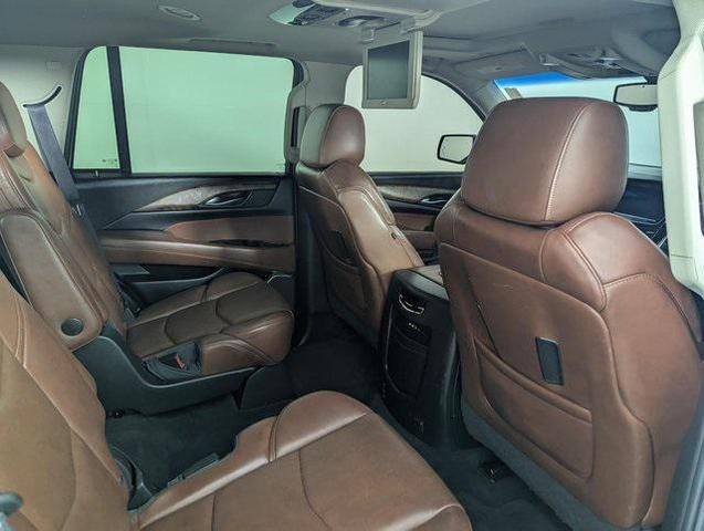 Photo of 2015 White Diamond Tricoat Cadillac Escalade