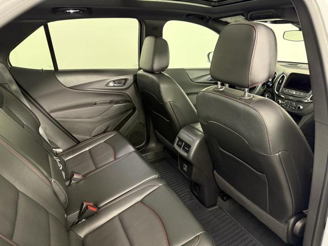 Photo of 2024 Summit White Chevrolet Equinox
