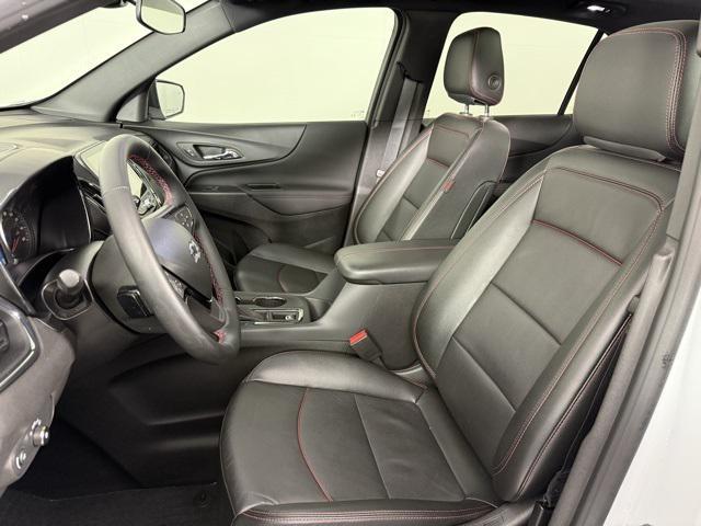 Photo of 2024 Summit White Chevrolet Equinox