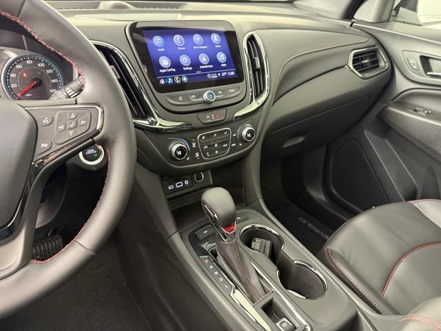 Photo of 2024 Summit White Chevrolet Equinox