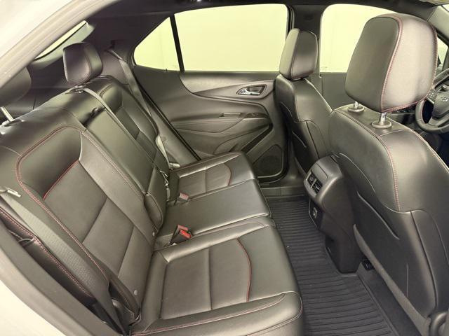 Photo of 2024 Summit White Chevrolet Equinox