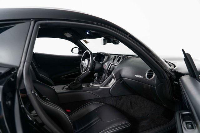 Photo of 2014 Venom Black Clearcoat Dodge SRT Viper
