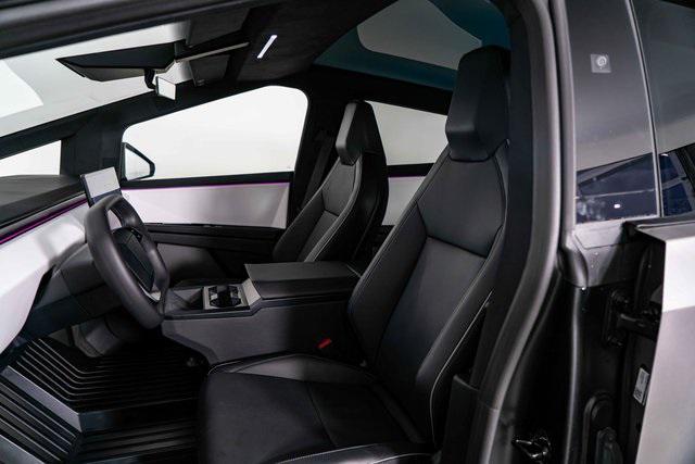 Photo of 2024 Stainless Steel Tesla Cybertruck