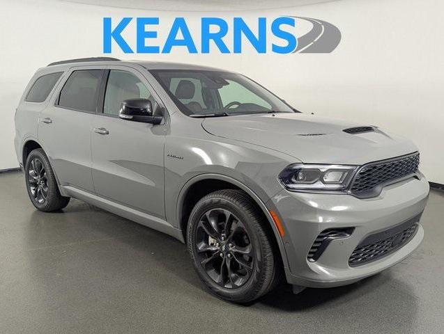 Photo of 2025 Destroyer Gray Clearcoat Dodge Durango