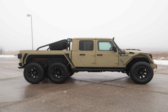 Photo of 2021 Tan Jeep Gladiator