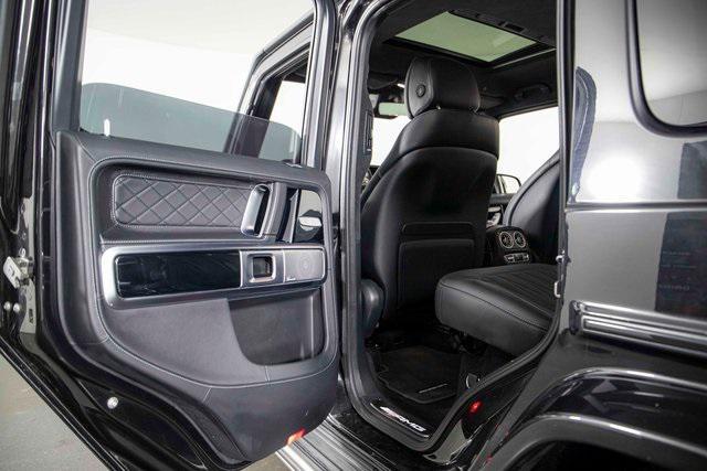 Photo of 2022 Black Mercedes-Benz AMG G 63