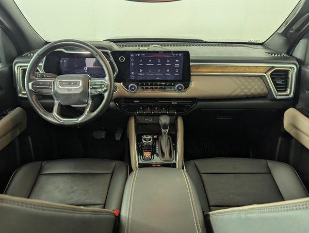 Photo of 2023 Onyx Black GMC Canyon