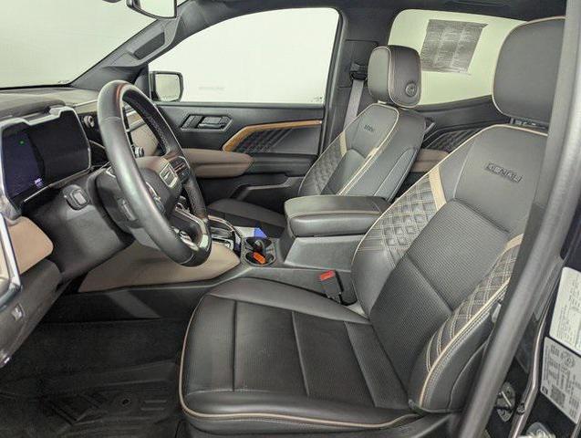 Photo of 2023 Onyx Black GMC Canyon